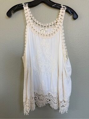 Ultra Pink Ivory Crochet-Trim Embroidered Tank Top